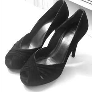 Stuart Weizmann Suede Platform Heels - 9 1/2